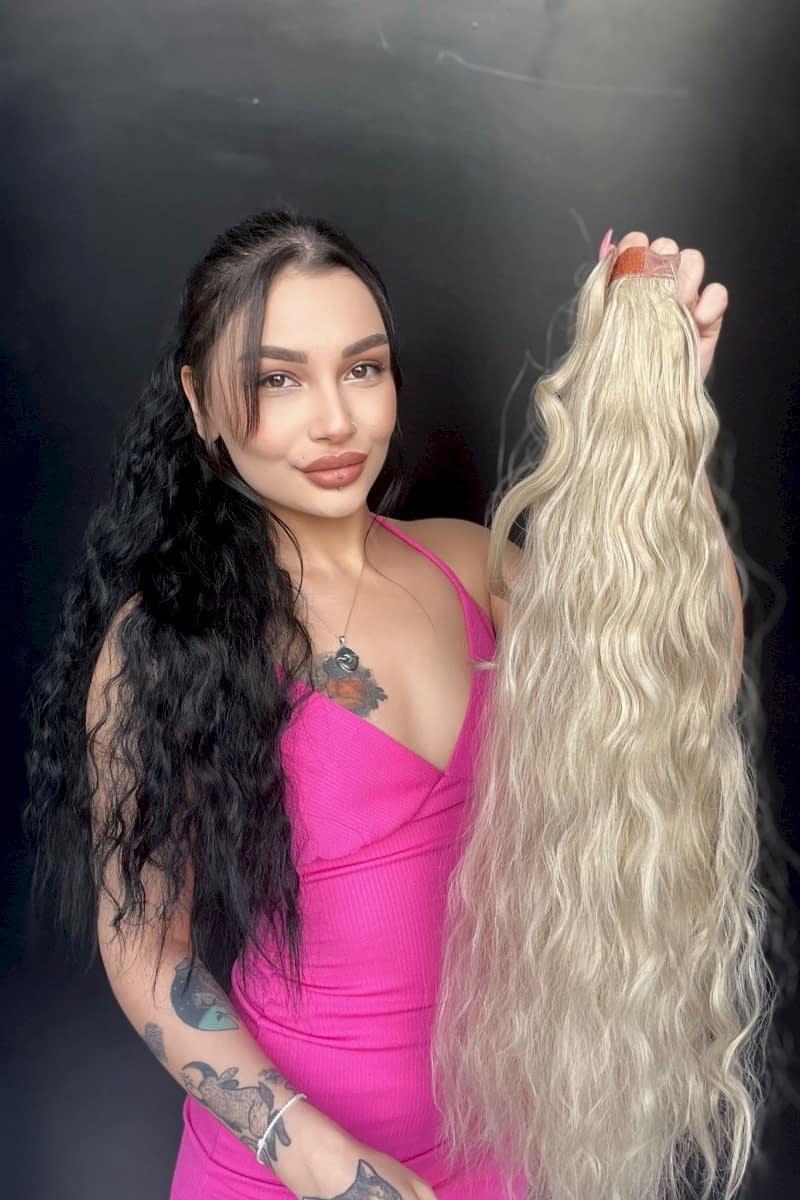 Afro Dalgalı Tak çık At kuyruğu uzun-Doğal görünümlü Küllü Sarı