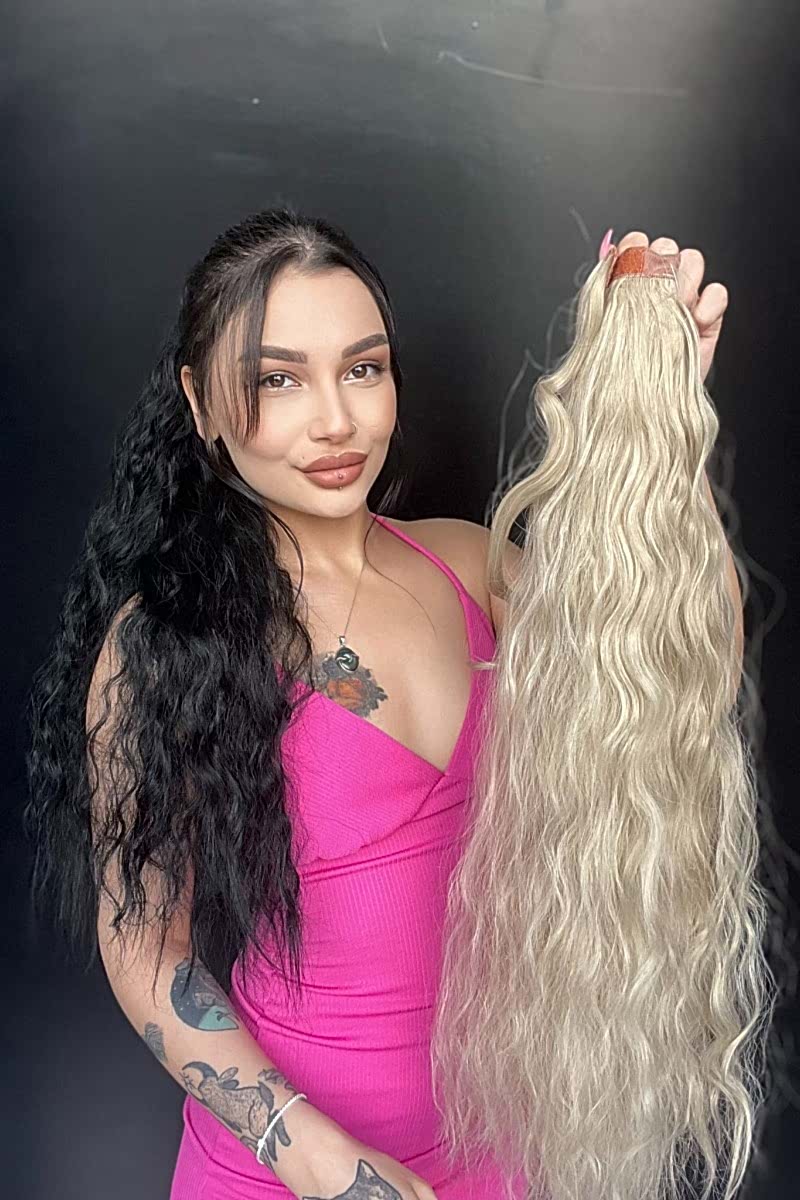 Afro Dalgalı Tak çık At kuyruğu uzun-Doğal görünümlü Soğuk Sarı