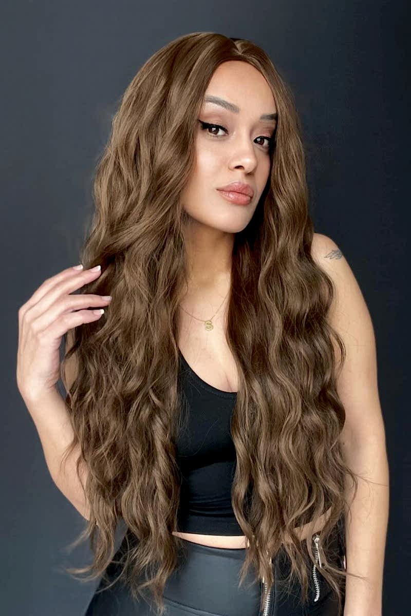 Uzun Doğal Su dalgalı Perçemsiz Tepesi Baş derisi görünümlü Yeni sezon