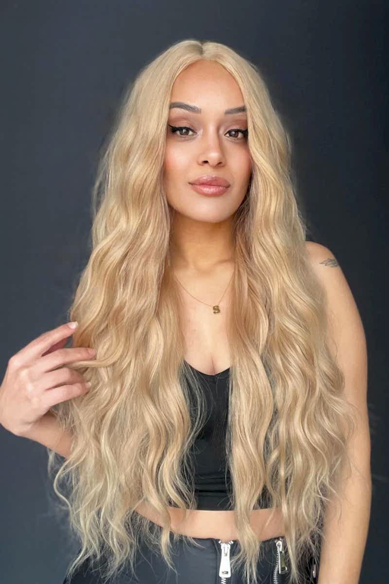 Uzun Doğal Su dalgalı Perçemsiz Tepesi Baş derisi görünümlü Yeni sezon