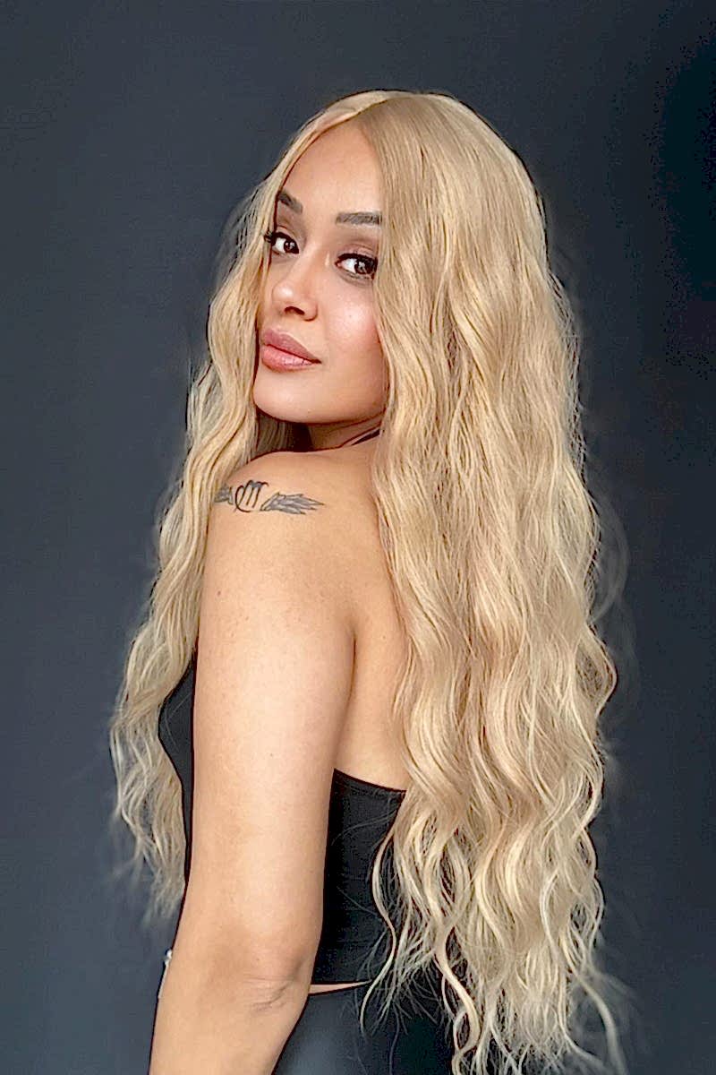 Uzun Doğal Su dalgalı Perçemsiz Tepesi Baş derisi görünümlü Yeni sezon