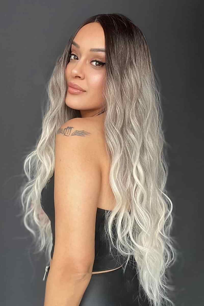 Uzun Doğal Su dalgalı Perçemsiz Tepesi Baş derisi görünümlü Yeni sezon