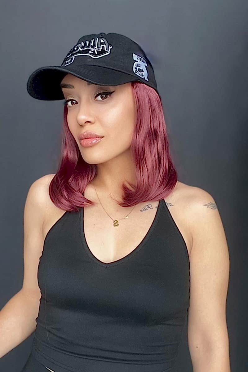 Şapkalı çıtçıt yarımay saç-Şapka içerisine saçlar dikilmiştir ve çok kullanışlıdır