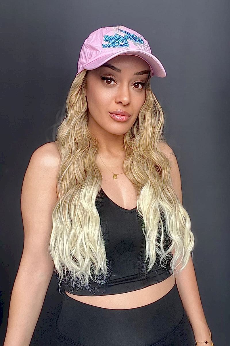 Şapkalı çıtçıt yarımay saç-Şapka içerisine saçlar dikilmiştir ve çok kullanışlıdır