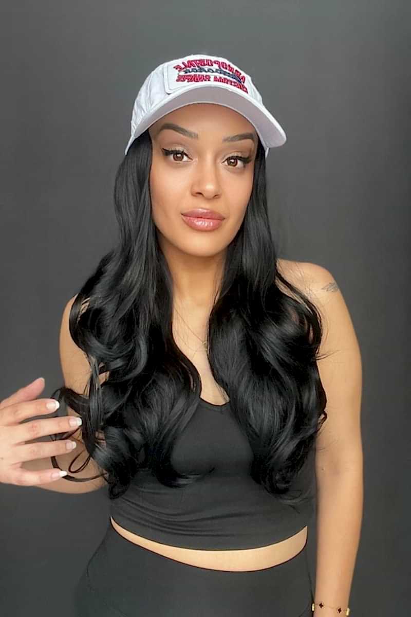 Şapkalı çıtçıt yarımay saç-Şapka içerisine saçlar dikilmiştir ve çok kullanışlıdır